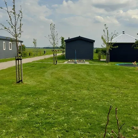 Recreatie Aan De Vecht, Hooibergje 2, * Weesp