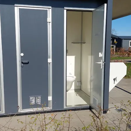 Recreatie Aan De Vecht, Hooibergje 2, Camping Weesp