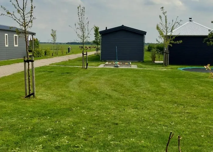 Recreatie Aan De Vecht, Hooibergje 2, * Weesp